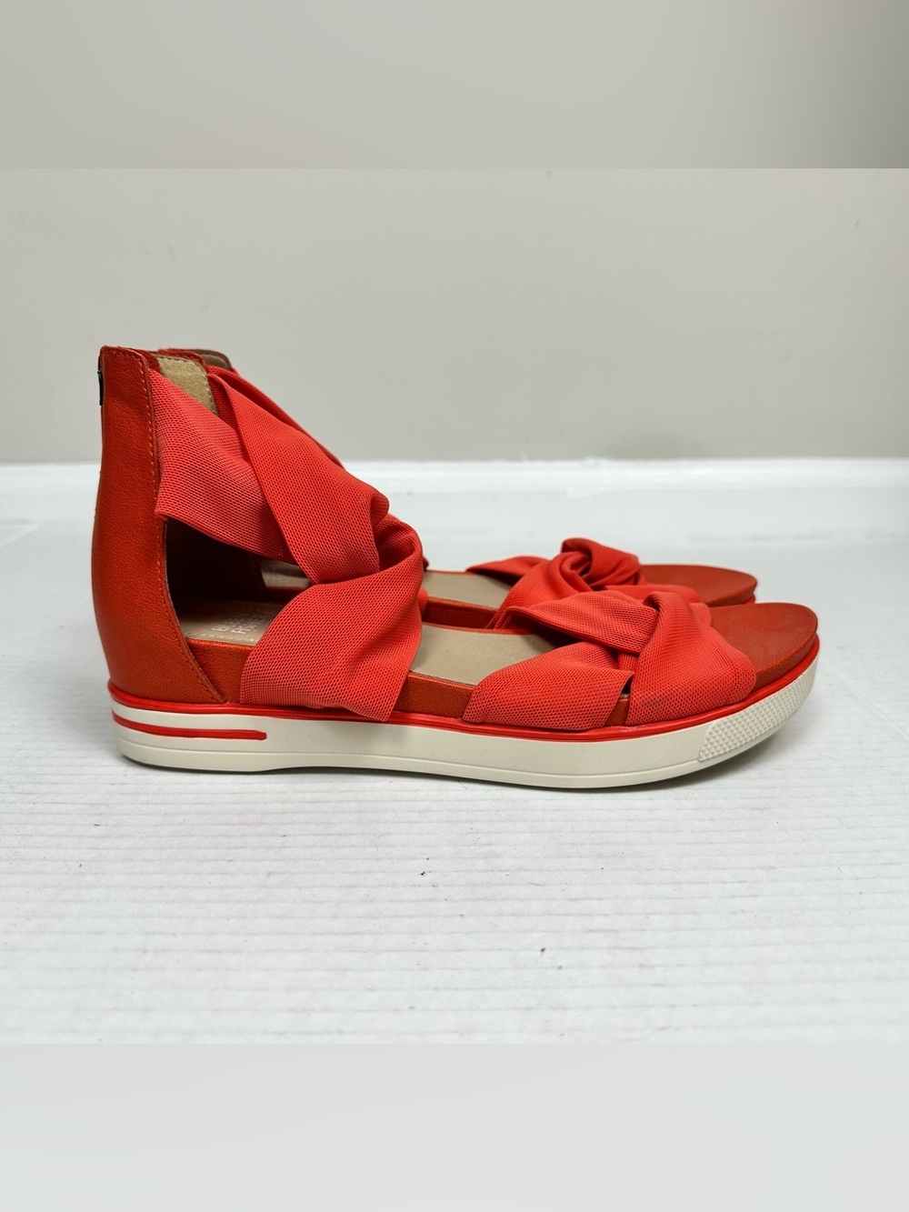 Eileen Fisher Zanya Wedge Sandal Leather Stretch Mesh Strap Red Orange Size 8.0 - Picture 2 of 13